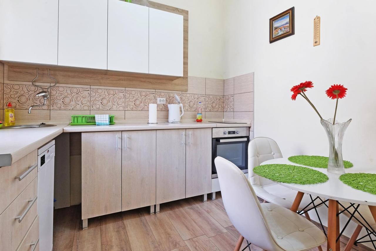 Apartment Paradise Sunny Home Belgrád Kültér fotó