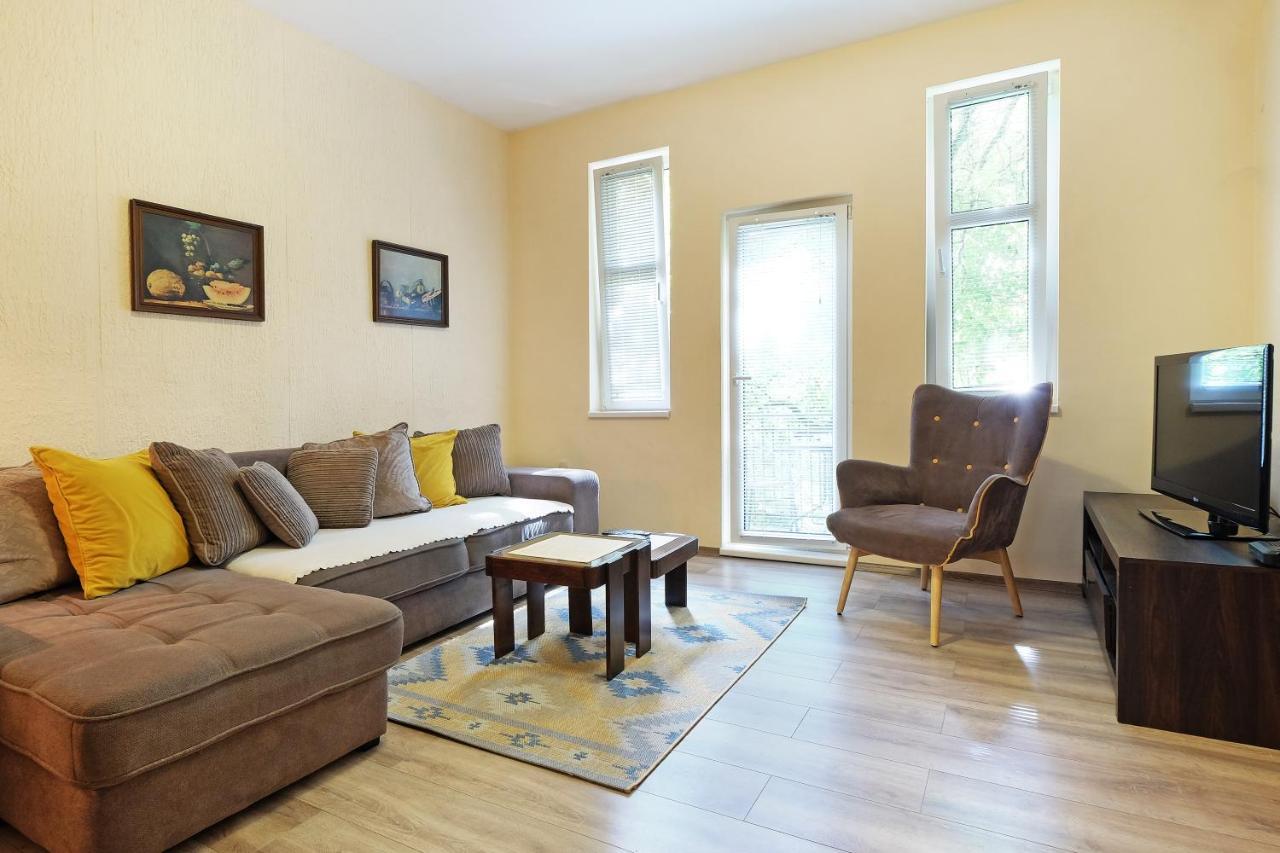 Apartment Paradise Sunny Home Belgrád Kültér fotó